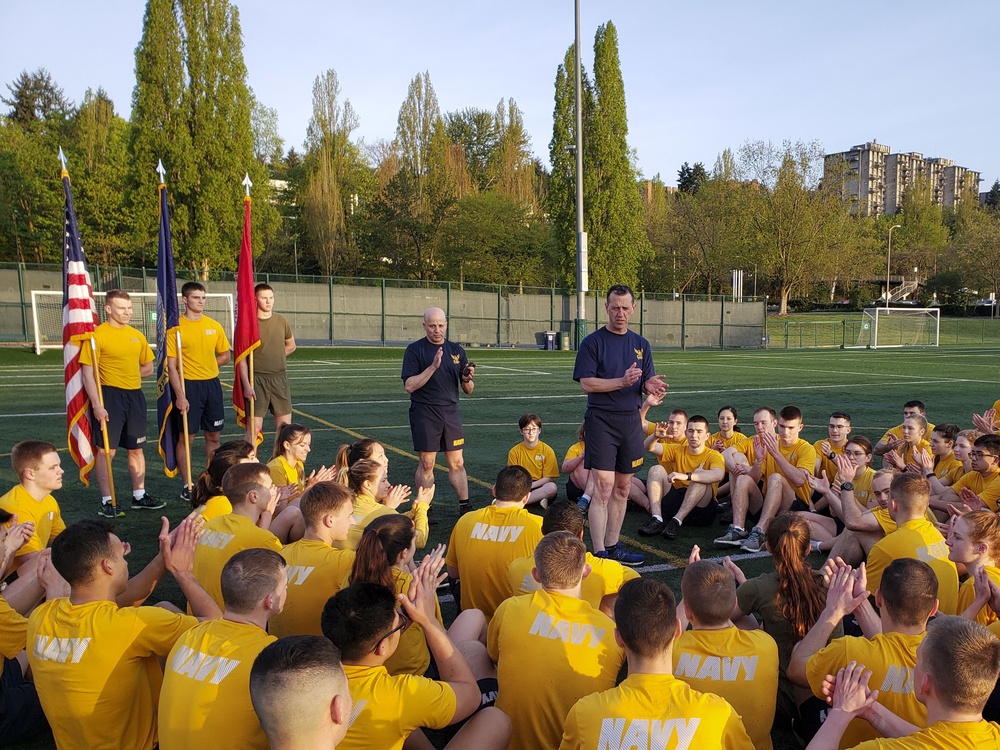 CNO, MCPON, University of Washington NROTC Students Morning PT