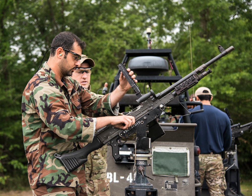 M240B machine gun familiarization exercise