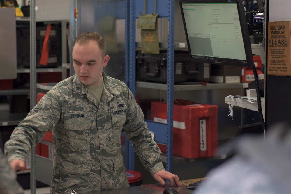 RAF Mildenhall flexes airpower during exercise