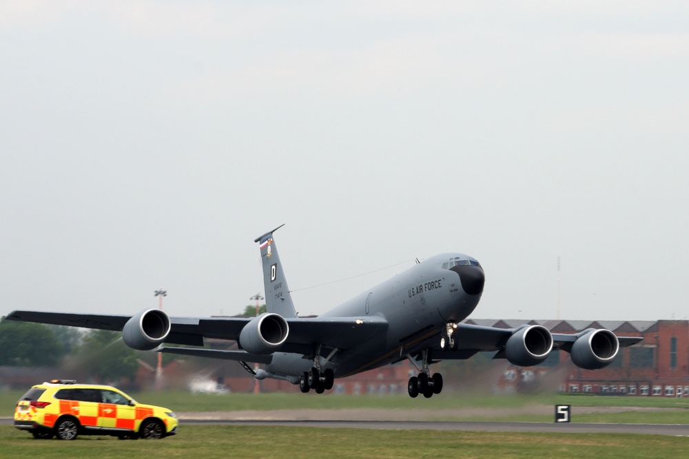 RAF Mildenhall flexes airpower during exercise