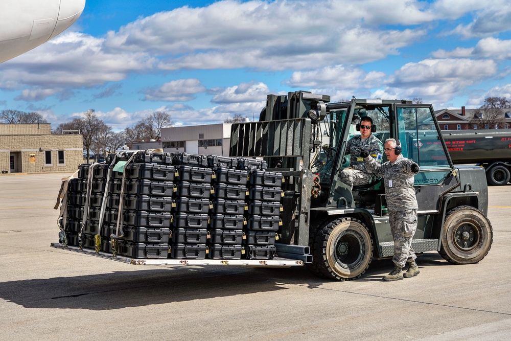 127th Wing deploys members