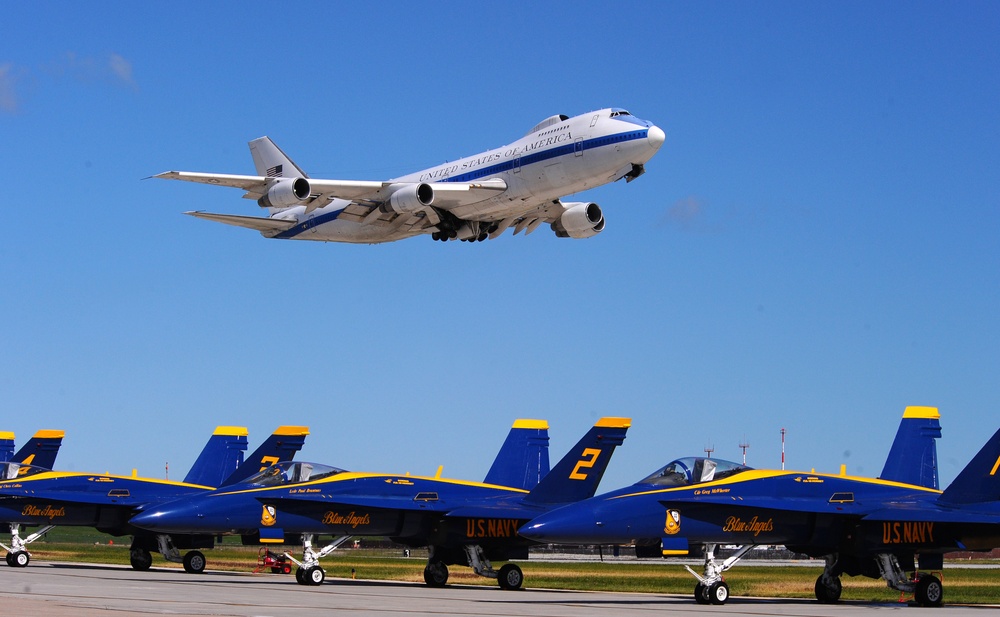 2009 Defenders of Freedom Open House and Air Show