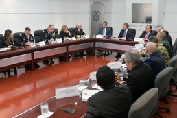 SOUTHCOM Commander Meets with Colombian President Duque