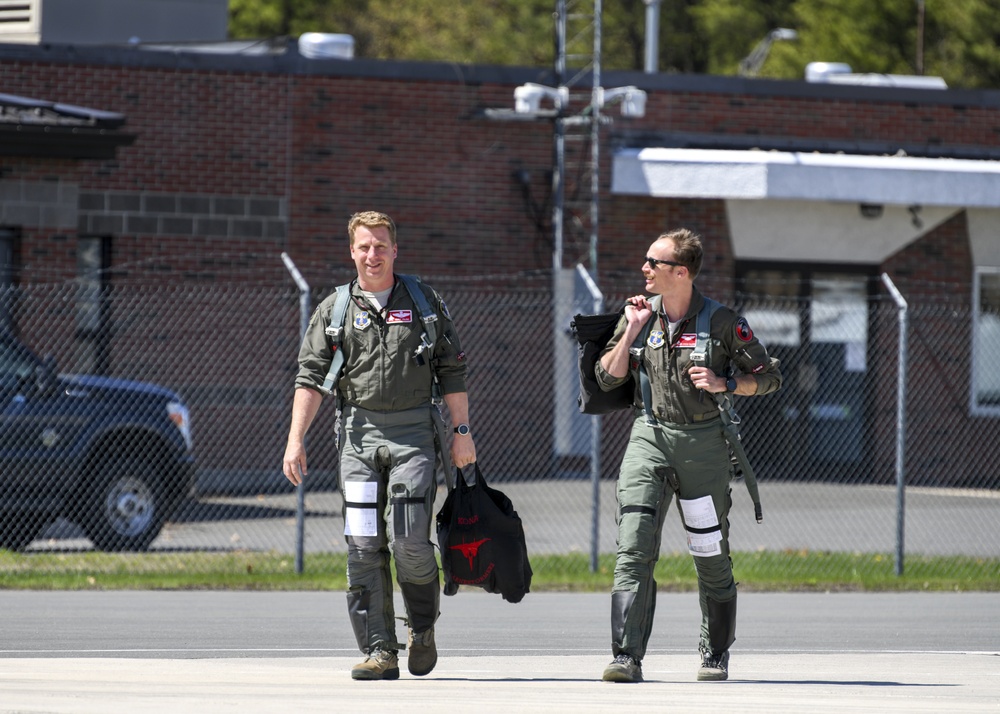 104th Fighter Wing trains with Royal Canadian Air Force