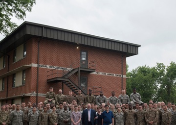 John Levitow Jr. shares father’s message to ALS class