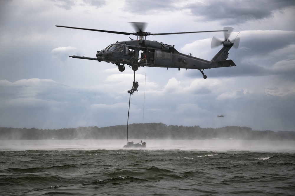Rescue squadrons tether ducks, sharpen skills
