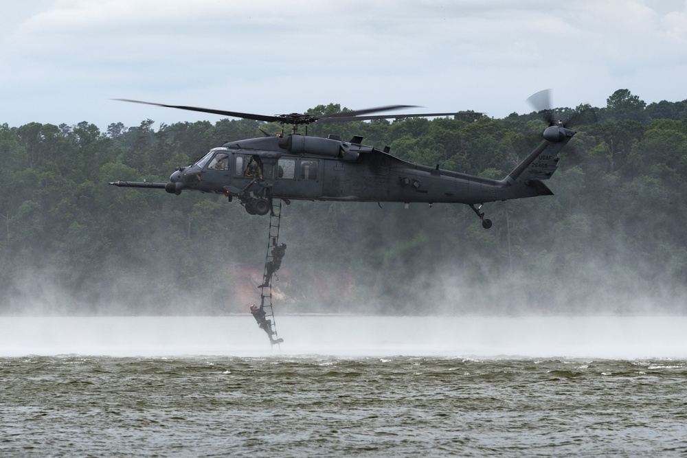 Rescue squadrons tether ducks, sharpen skills