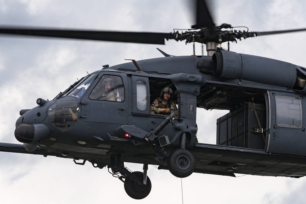 Rescue squadrons tether ducks, sharpen skills