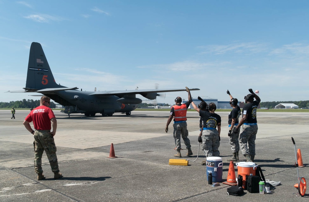 123rd LRS Compete in ERO at Port Dawg