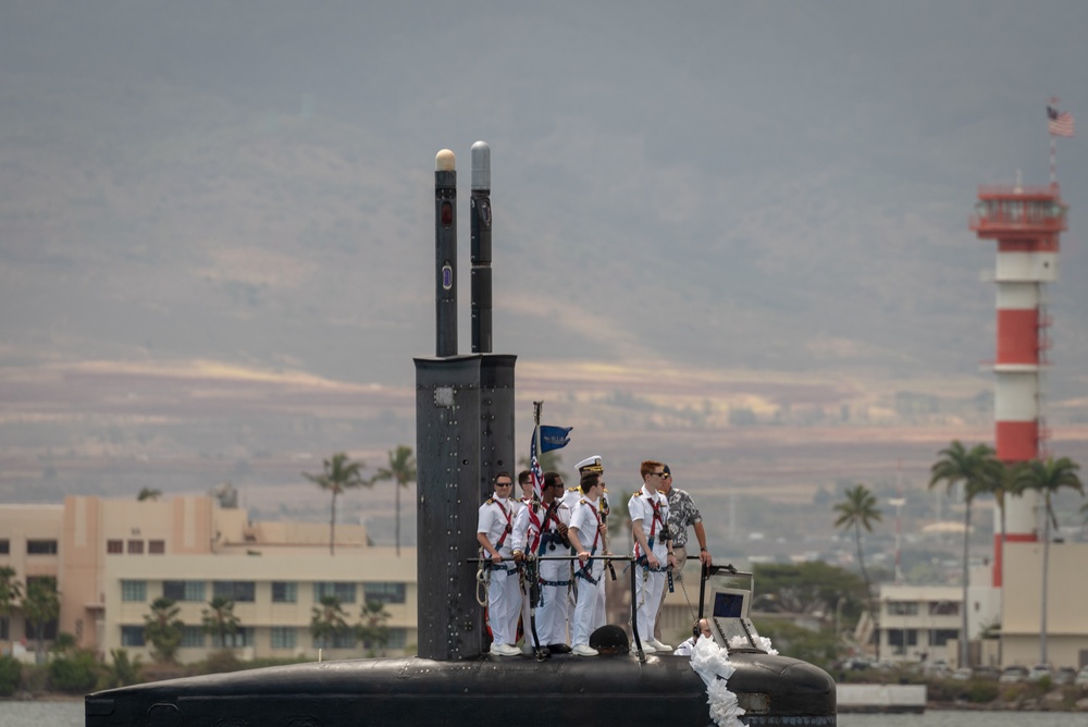 USS Cheyenne Returns to Pearl Harbor
