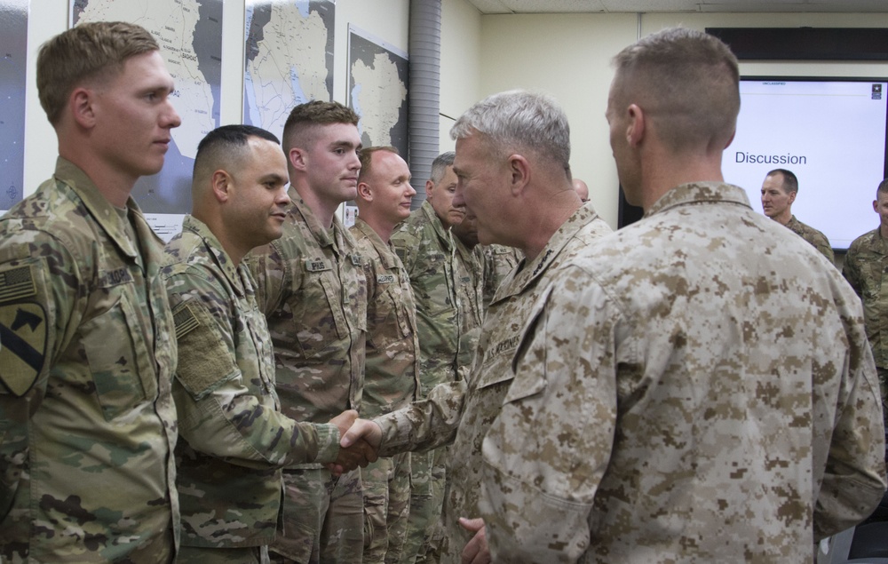 CENTCOM Commander Recognizes Soldier
