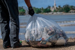 Submarine Squadron 15 Sailors, Community Volunteer to Beautify Guam