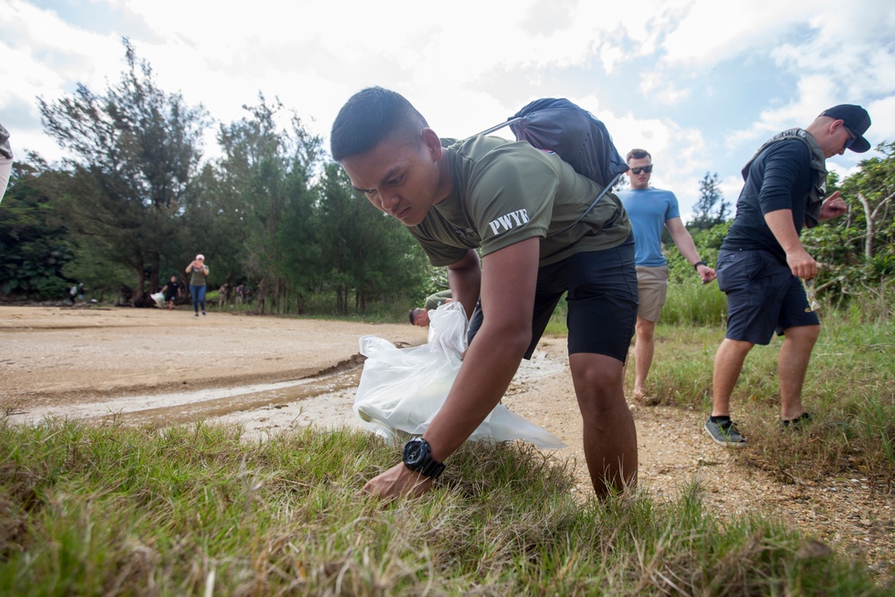 BLT Marines clean up Ginoza Beach on Okinawa