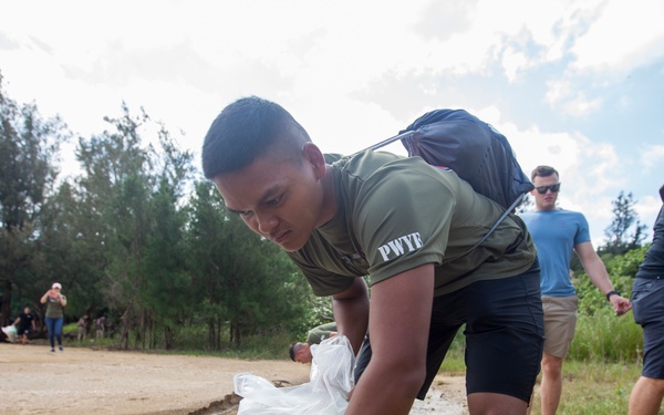 BLT Marines clean up Ginoza Beach on Okinawa