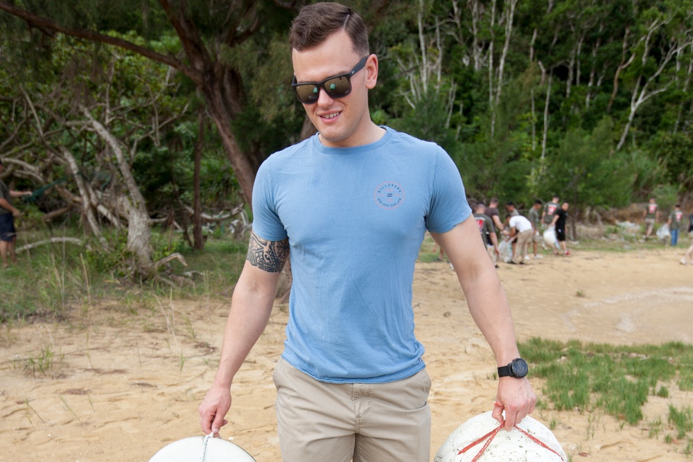 BLT Marines clean up Ginoza Beach on Okinawa