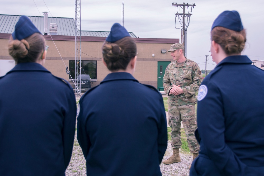 Cadets tour base