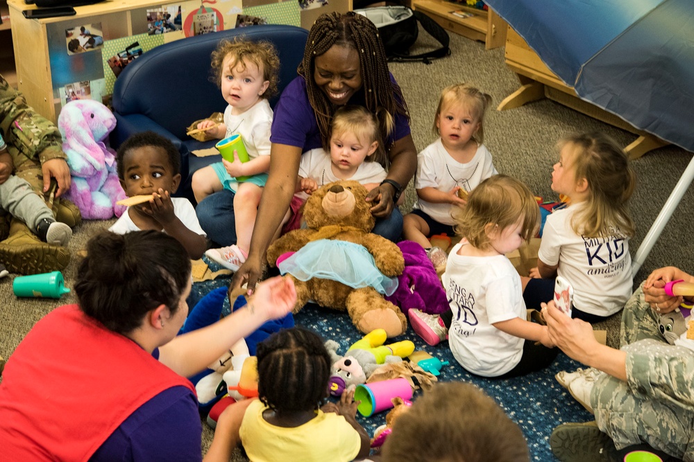 Families get stuffed during Teddy Bear Picnic