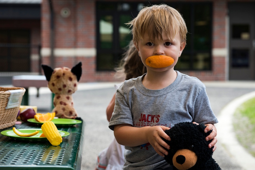 Families get stuffed during Teddy Bear Picnic