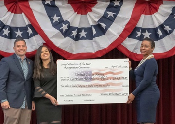Garrison thanks volunteers with recognition ceremony