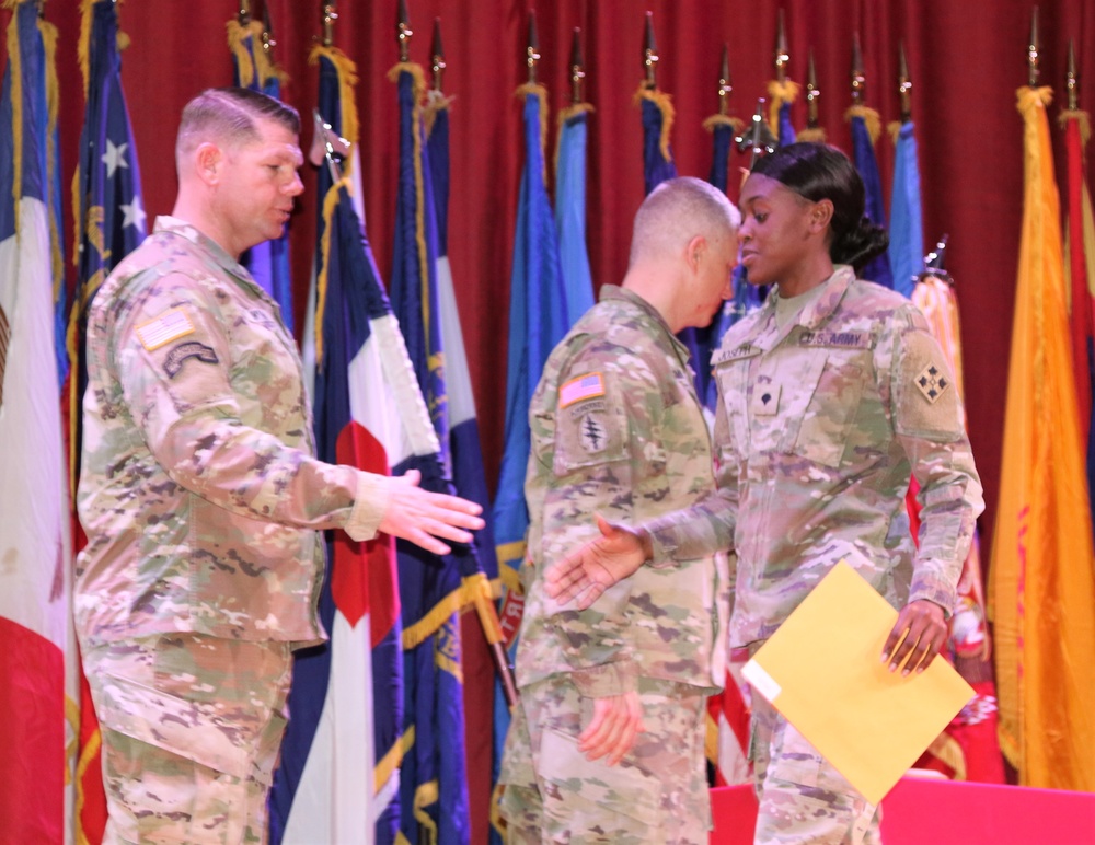 Six 4SB Soldiers Graduate BLC