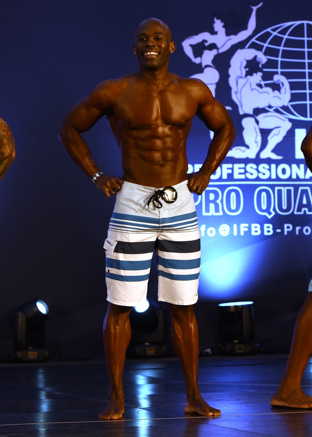 Osan Airmen compete in bodybuilding showcase