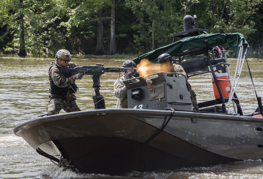 International Students Conduct Patrol Riverine Training at NAVSCIATTS