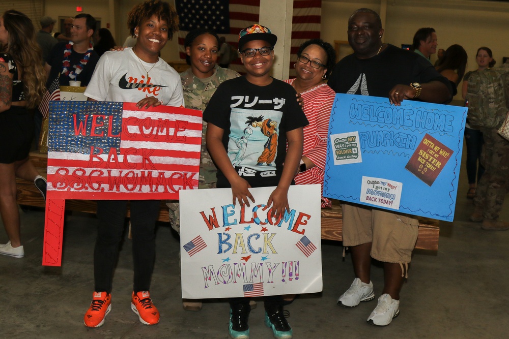 20th Engineer Brigade Soldiers reunite with their families after deployment