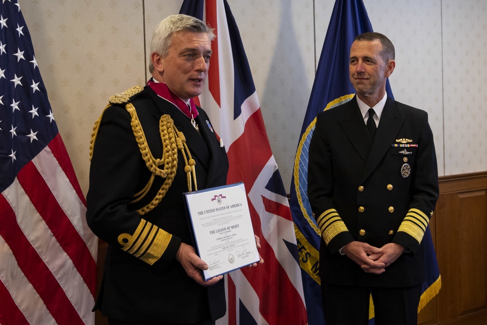 CNO Meets with First Sea Lord and Chief of Naval Staff, United Kingdom Royal Navy