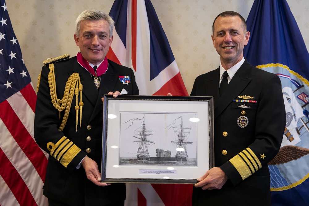 CNO Meets with First Sea Lord and Chief of Naval Staff, United Kingdom Royal Navy