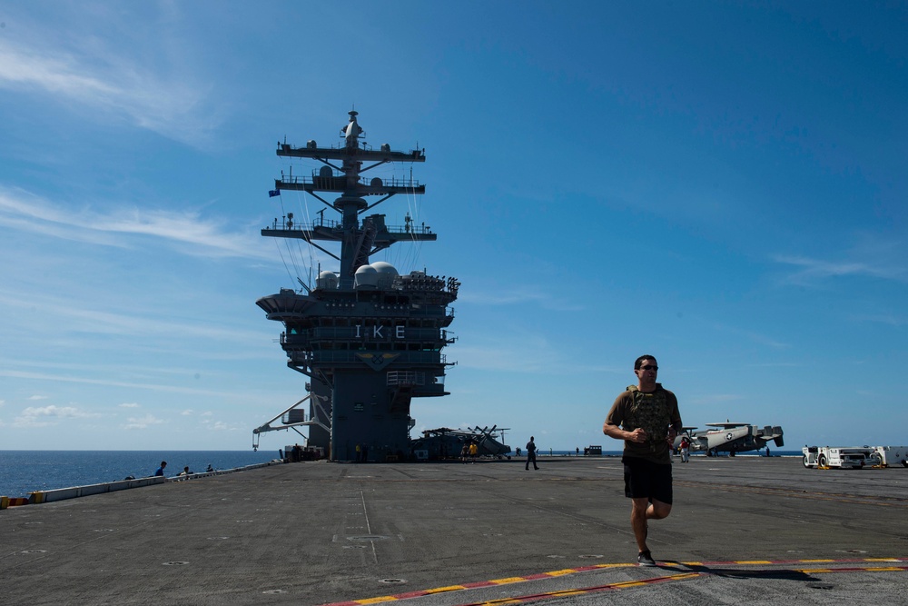 USS Dwight D. Eisenhower (CVN 69)