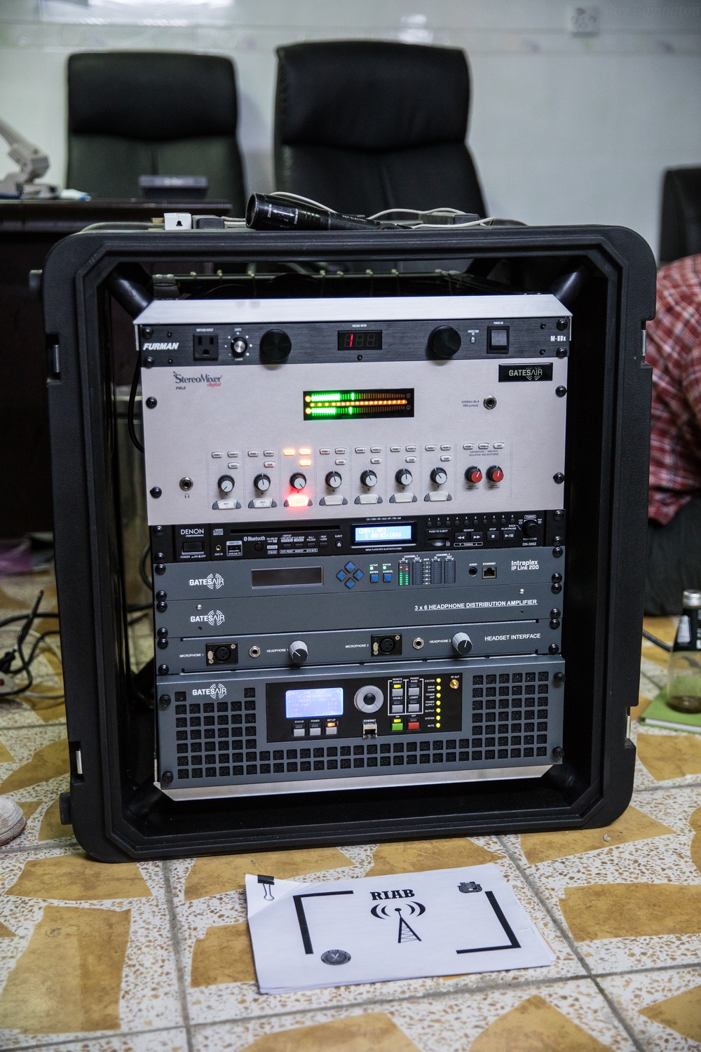 Coalition Forces Meet With Peshmerga Media Cell, Test Radio-in-a-Box