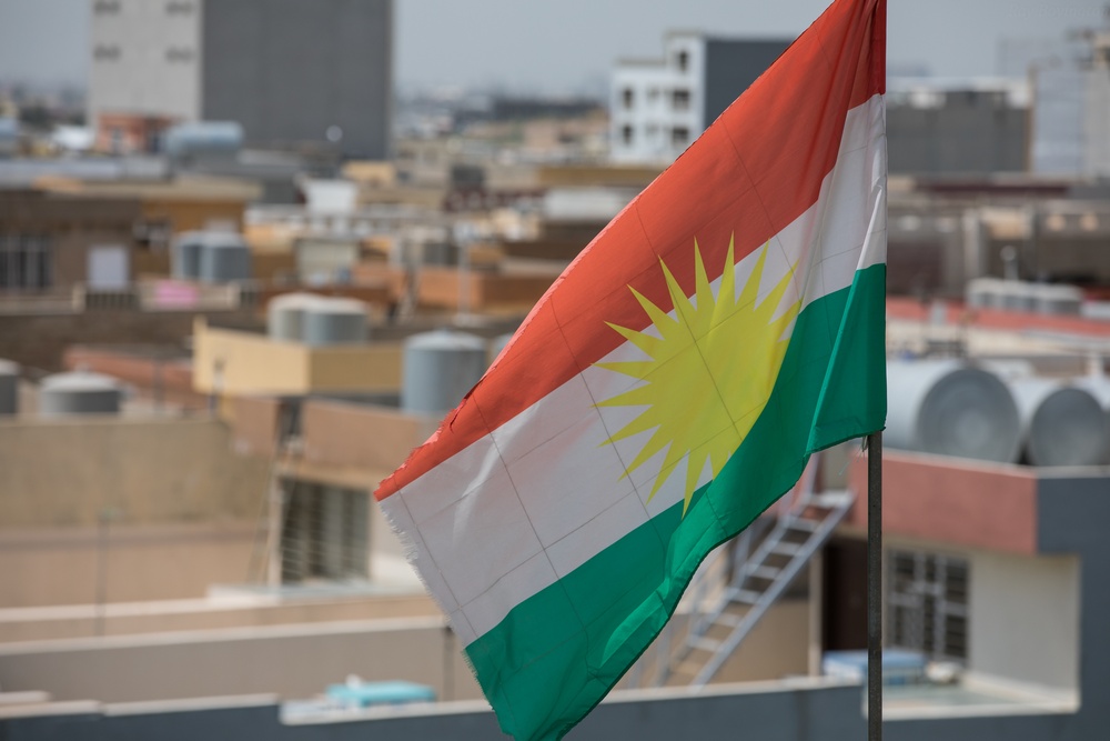 Coalition Forces Meet With Peshmerga Media Cell, Test Radio-in-a-Box