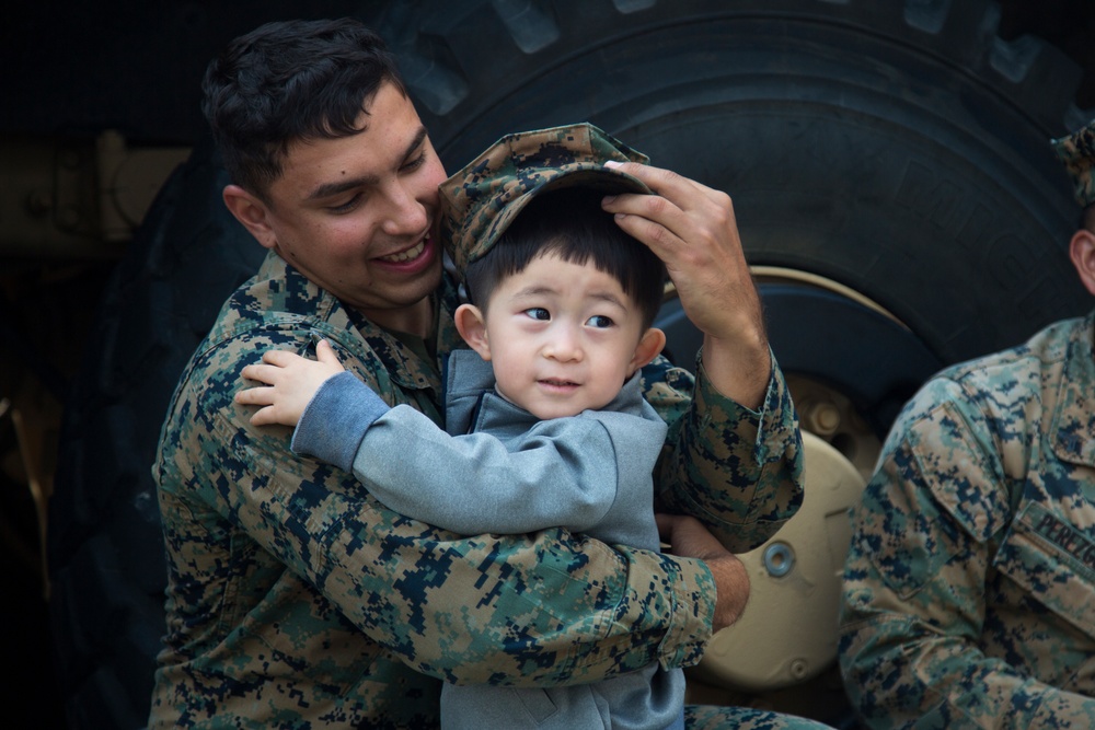 U.S. Marines participate in Pohang ROK Marine Corps Cultural Festival