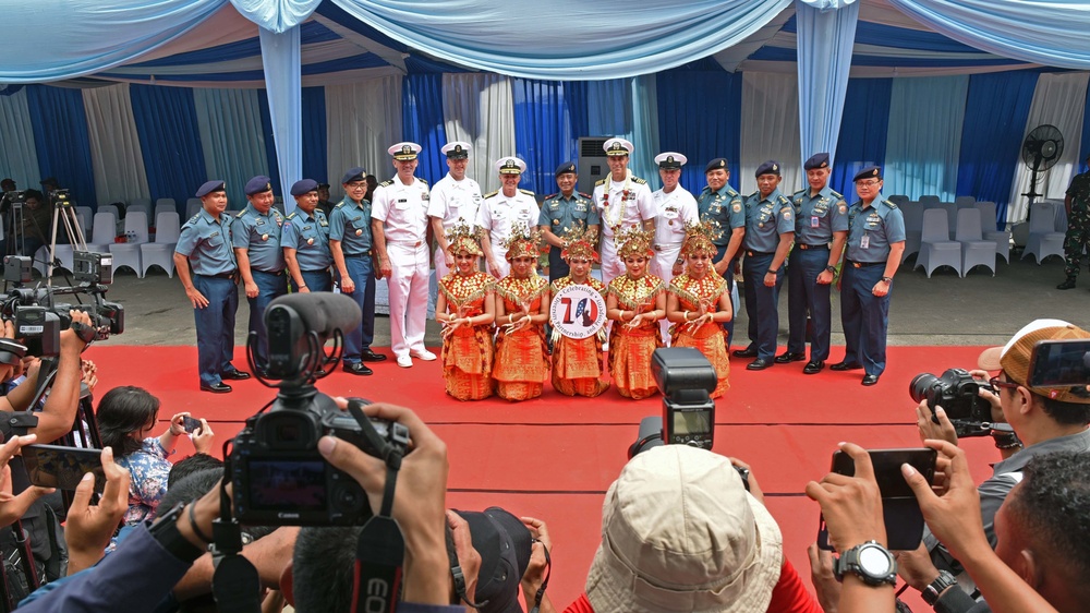Indonesian Navy Hosts 7th Fleet/Blue Ridge Team for Welcoming Ceremony in Jakarta