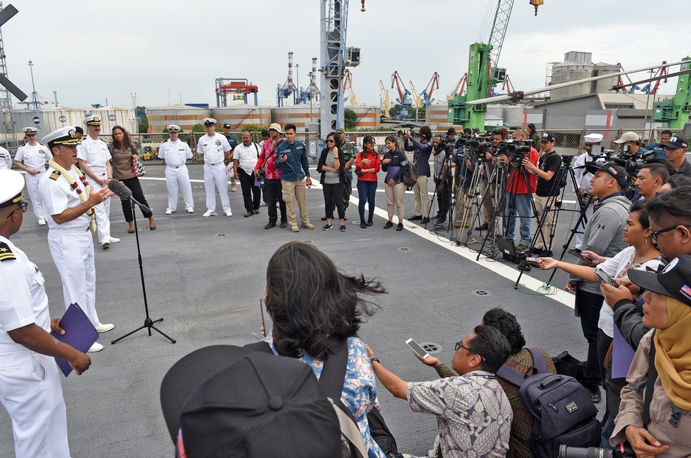 USS Blue Ridge Commanding Officer addresses media representatives in Jakarta