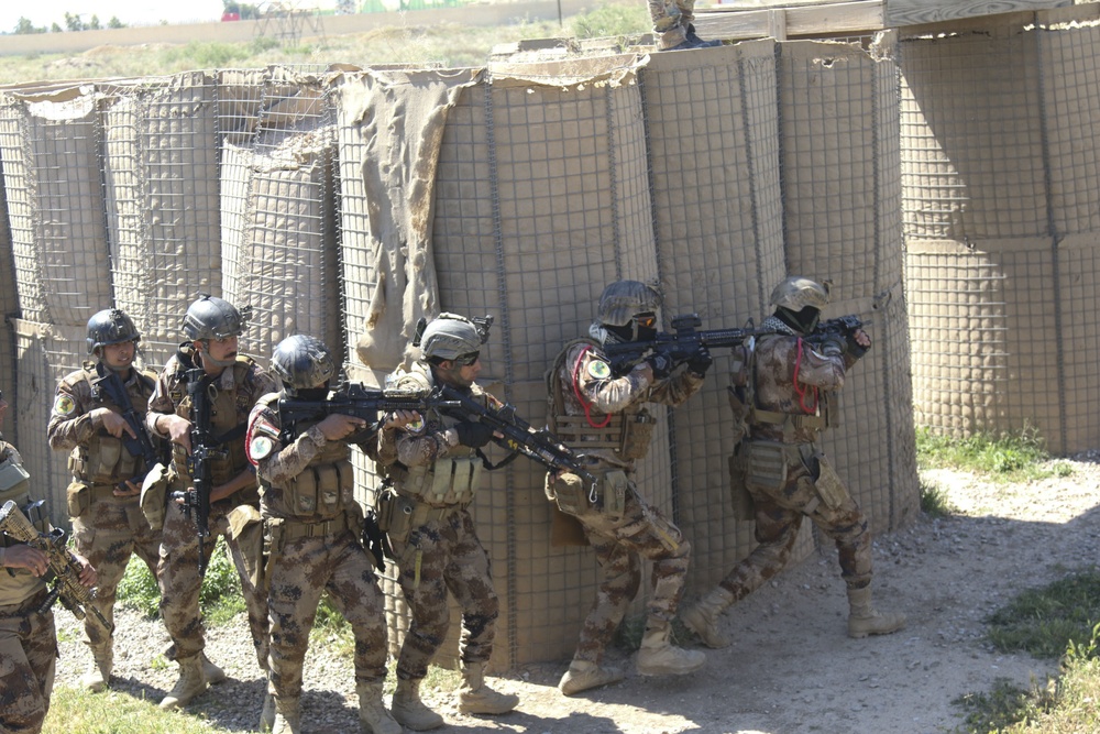 Iraqi CTS Train in Diyala Province