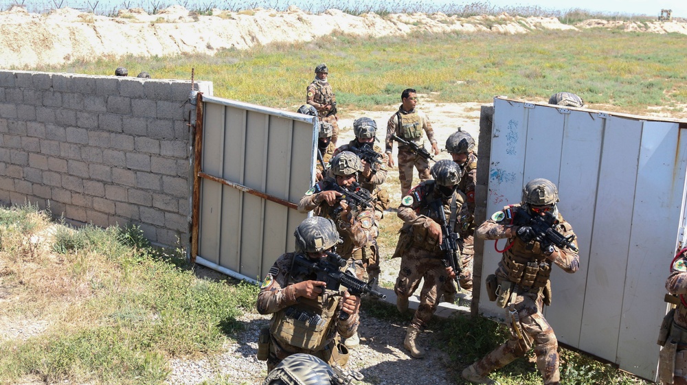 Iraqi CTS Train in Diyala Province