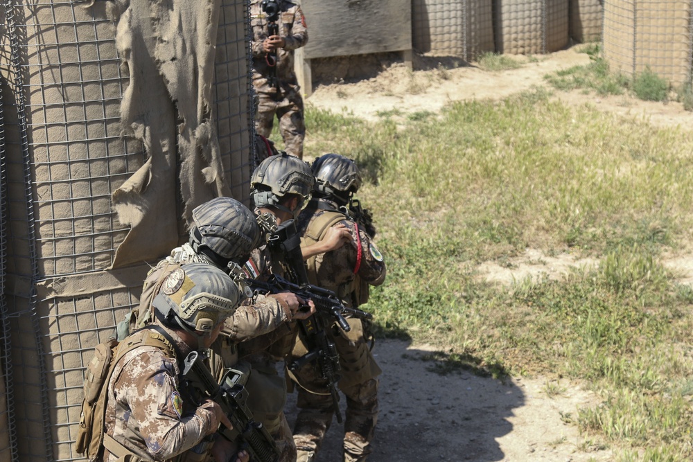 Iraqi CTS Train in Diyala Province