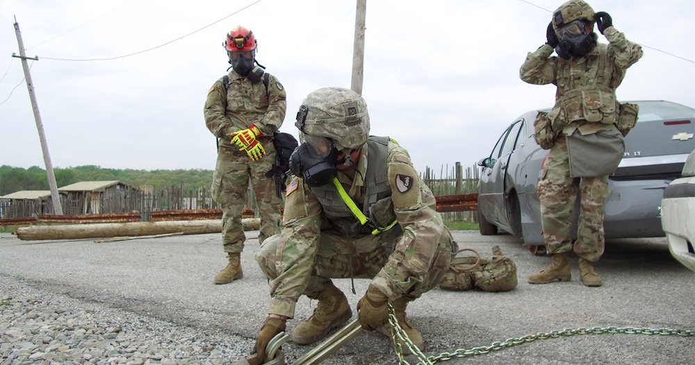62nd Engineers clear roads during Guardian Response 19