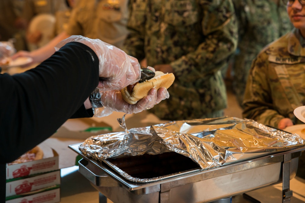 Washington Nationals Visit USO