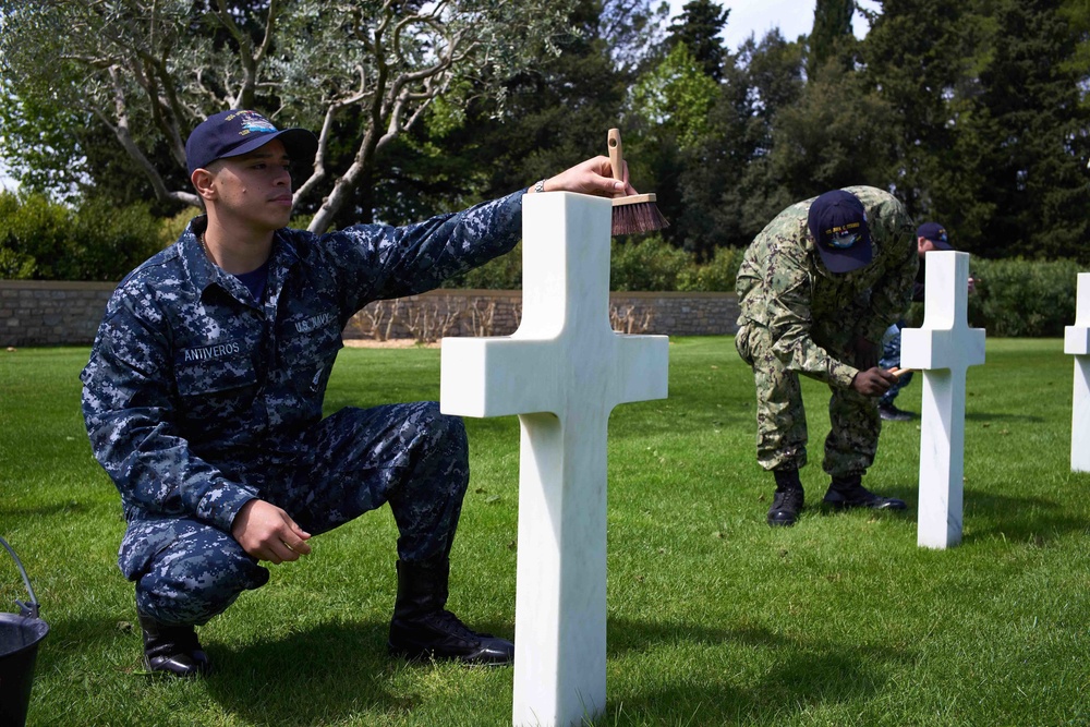 U.S. Sailors visit the Rhone American Cemetery