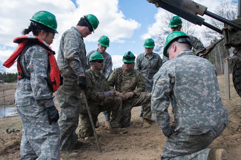 Wheeled Vehicle Recovery Course