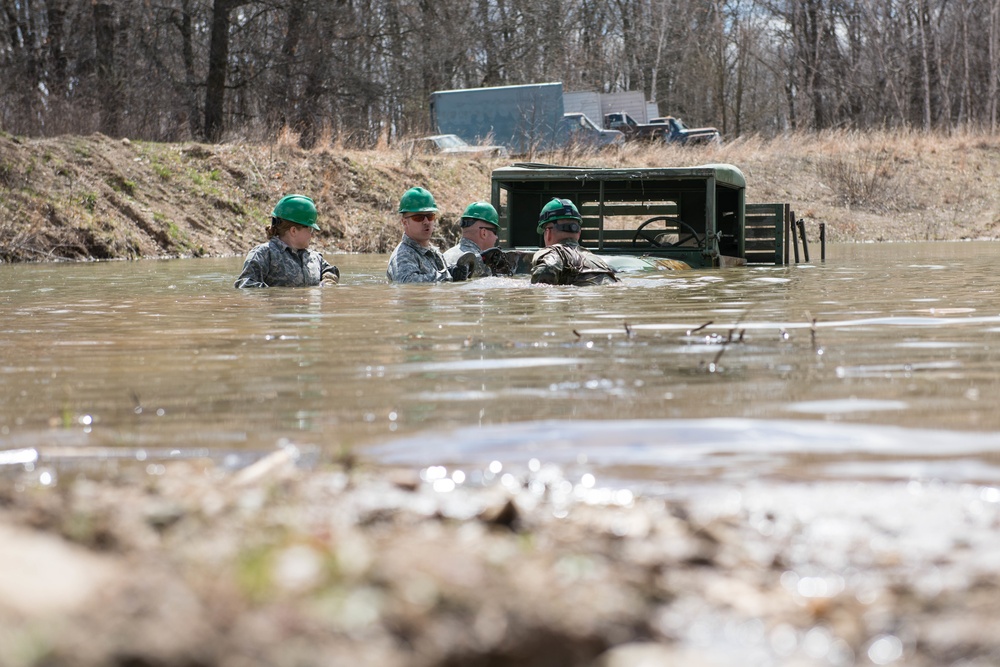 Wheeled Vehicle Recovery Course