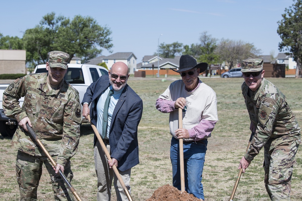 Cannon spreads awareness, activites for Earth, Arbor Day