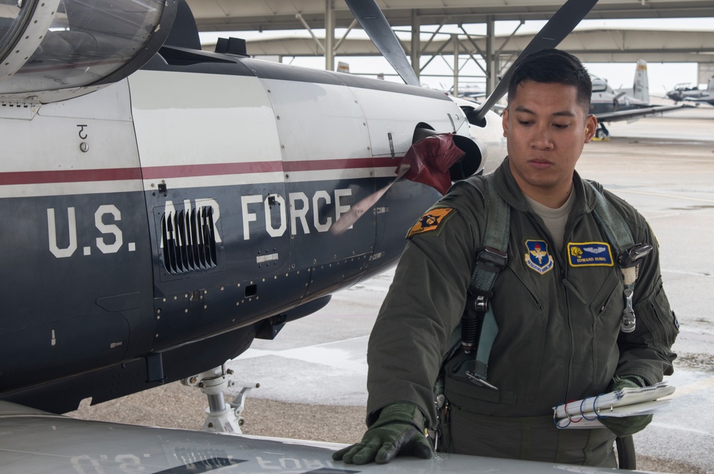 Laughlin Airmen earn Air Force level awards
