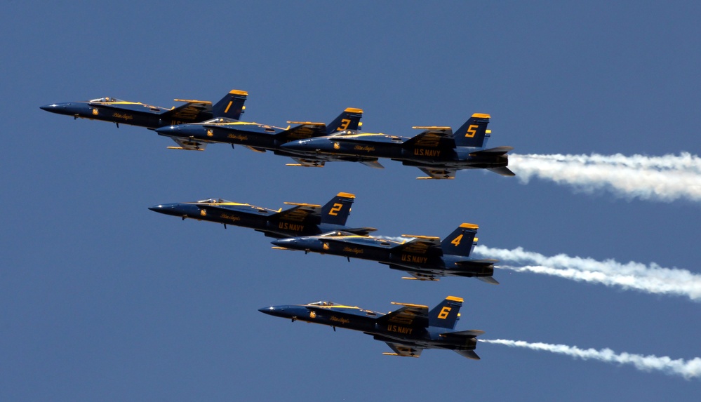 Blue Angels perform at MCAS Beaufort