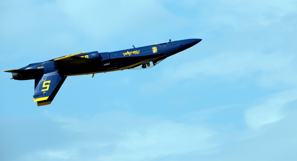 Blue Angels perform at MCAS Beaufort