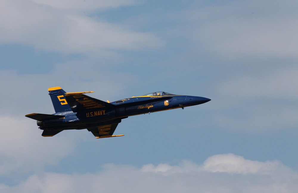 Blue Angels perform at MCAS Beaufort