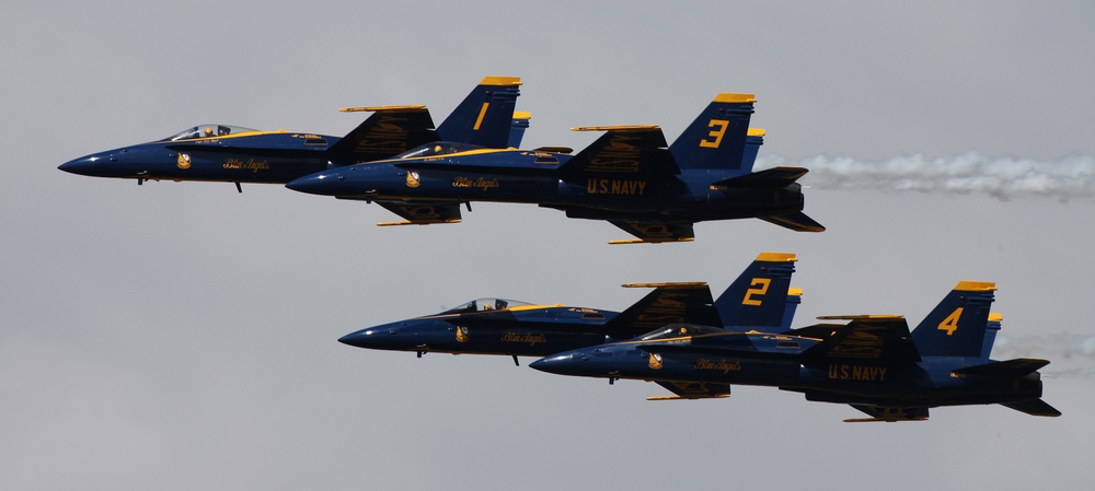 Blue Angels perform at MCAS Beaufort