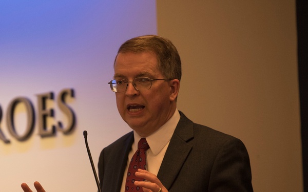 DoD Officials Present Inaugural DOD Gears of Government Awards